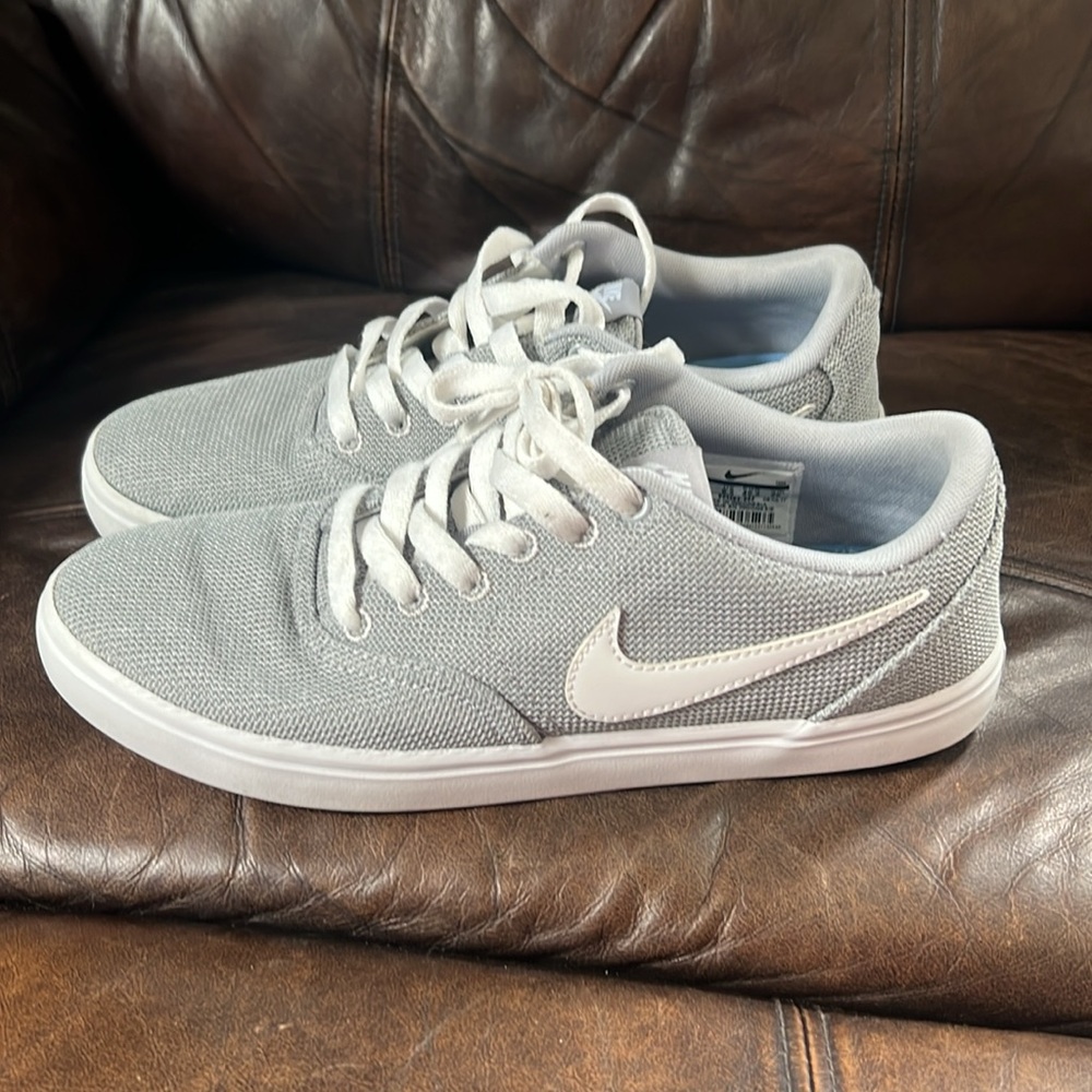 Nike SB Check - Picture 2 of 3
